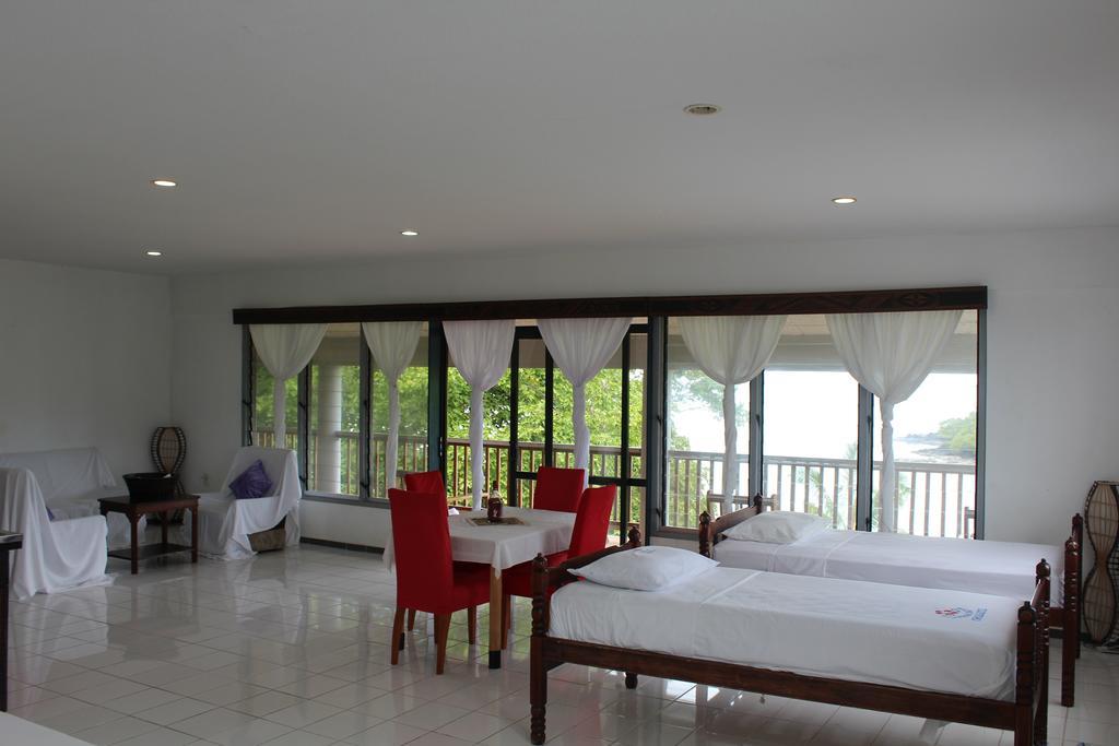 Lusia'S Lagoon Chalets Salelologa エクステリア 写真