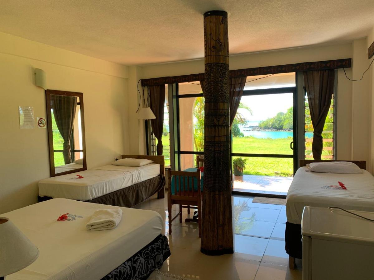 Lusia'S Lagoon Chalets Salelologa エクステリア 写真